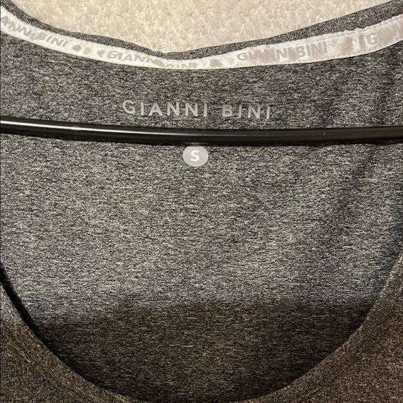 Gianni Bini Charcoal and Tangerine Short Sleeve Tee - Picture 2 of 4